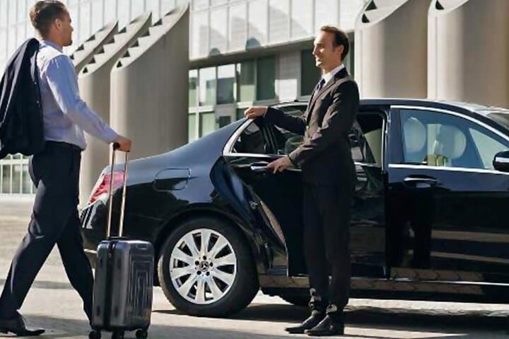 Belfast Private Transfers - to/from Airport