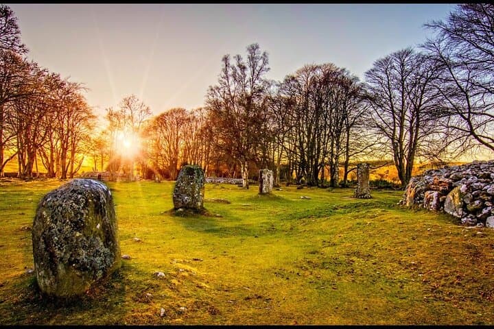 clava cairns