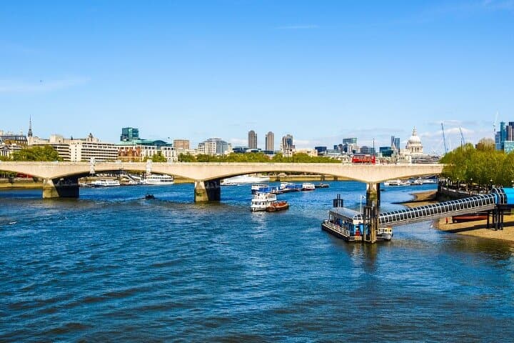 Westminster Self-Guided Walking Tour In London