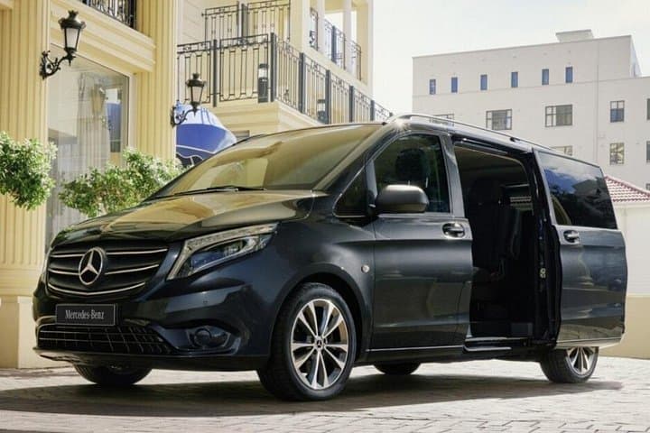 Minivan
