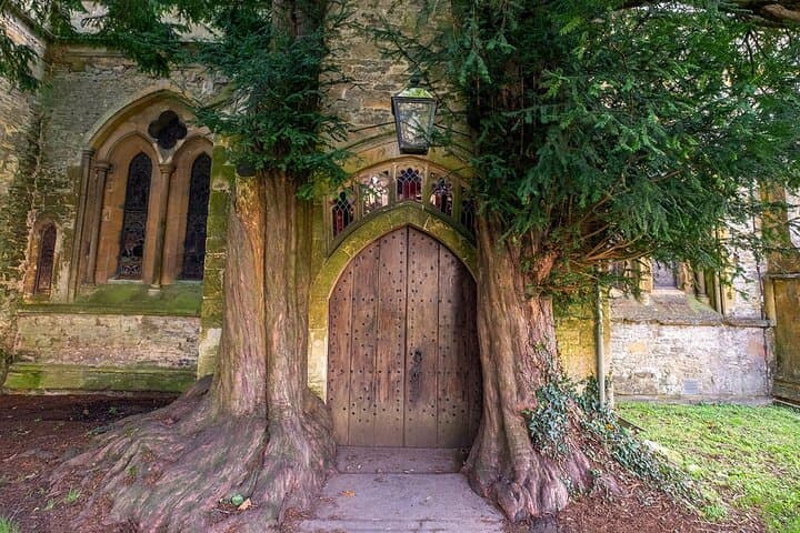Stow-on-the-Wold - 'Hobbit Door'