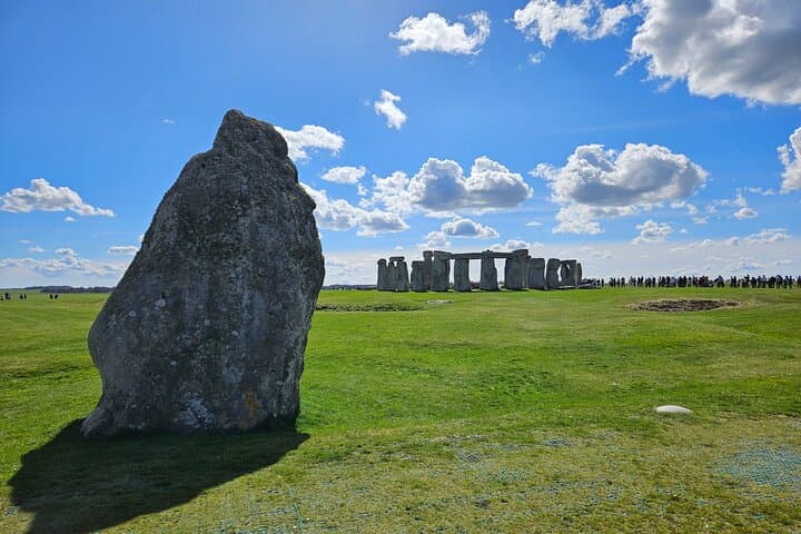 Stonehenge heel stone