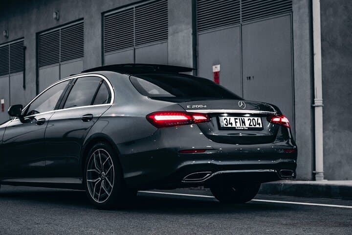 London to Cambridge Private Transfer with Meet and Greet