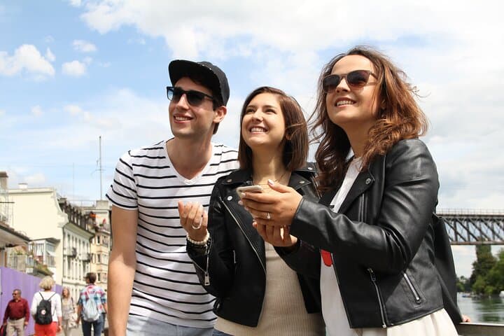 Manchester Self-Guided City Walking Tour & Scavenger Hunt