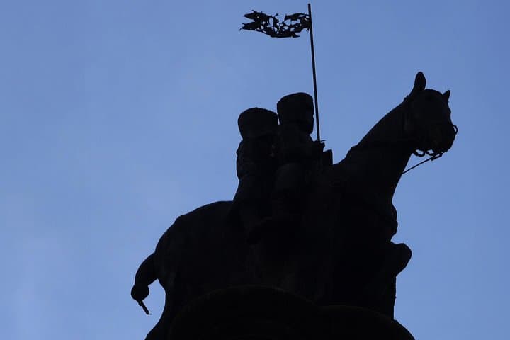 Two Knights on One Horse