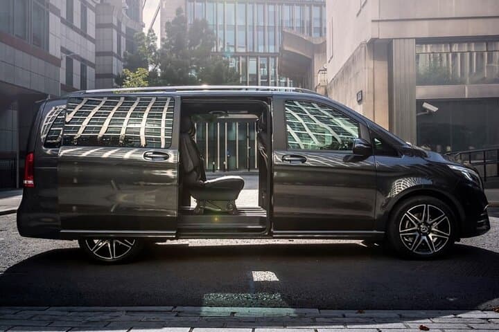 V Class - Up to 7 Passengers