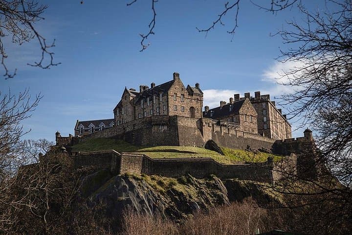 Edinburgh Castle - Edinburgh Walking Tours