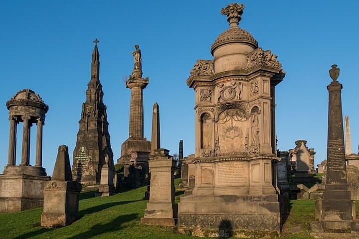 Private Glasgow Necropolis Tour: The City of the Dead