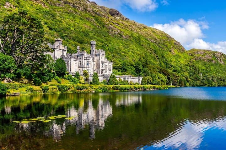 London-Dublin & The Grand Atlantic by Ferry & Rail 7 Day Tour