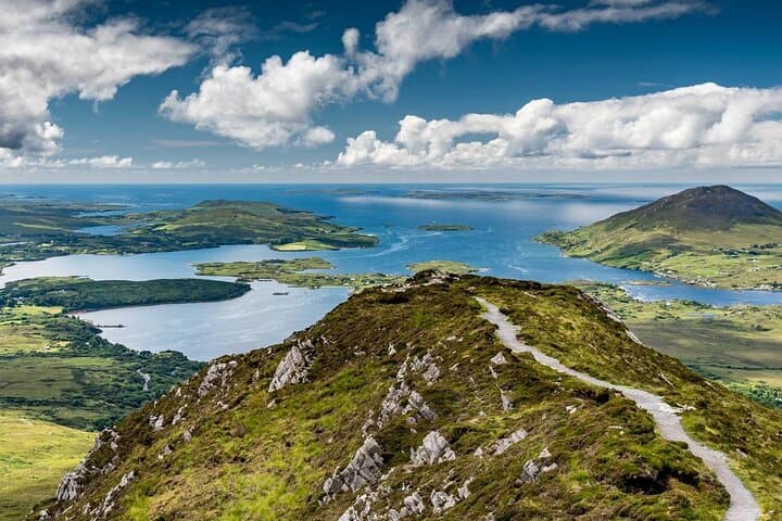 London-Dublin & The Grand Atlantic by Ferry & Rail 7 Day Tour