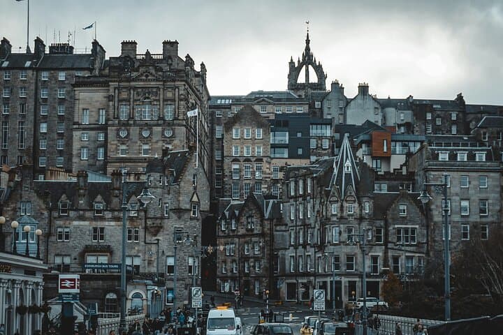 Edinburgh Enchantment 3 hour Private Walking Experience