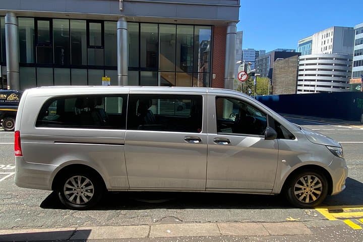 Glasgow to Edinburgh Airport Premium Door to Door Transfer