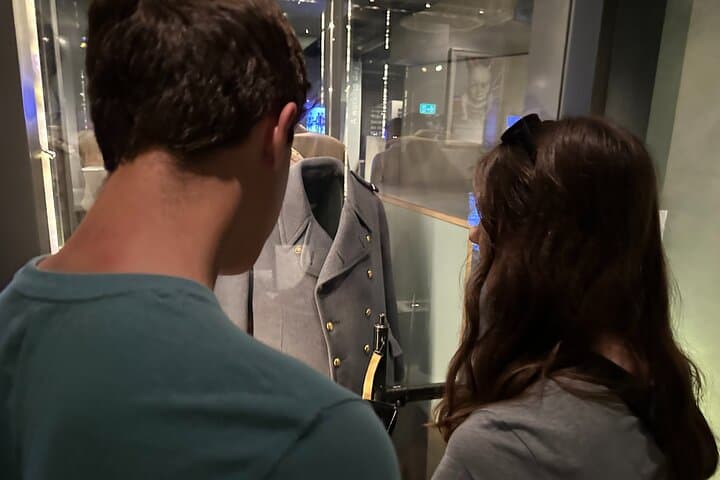 Private Churchill War Rooms and London Westminster Walking Tour
