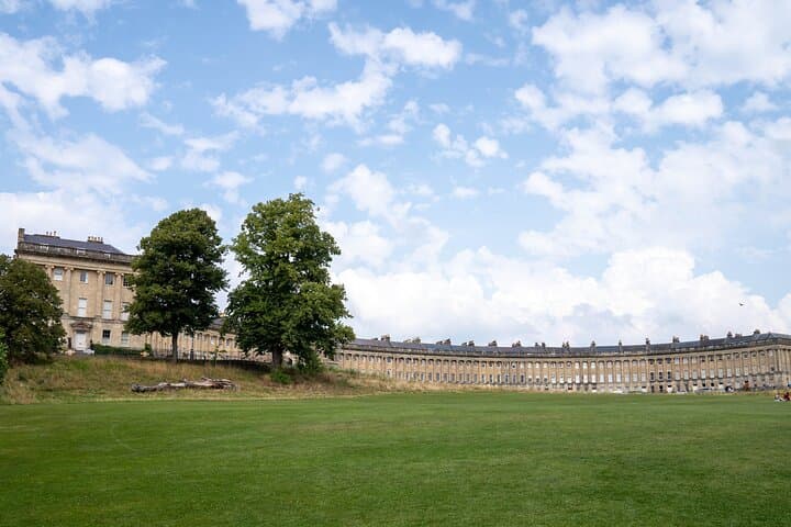 Private Luxury Day Tour of Stonehenge and Bath from Oxford