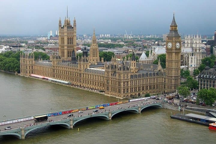 Door to Door Private Transfer from Dover to London