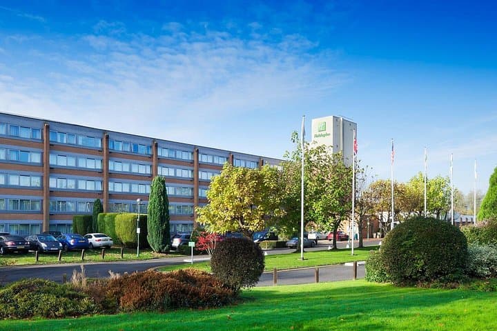 Private Transfer City Center To or From Manchester Airport (MAN)