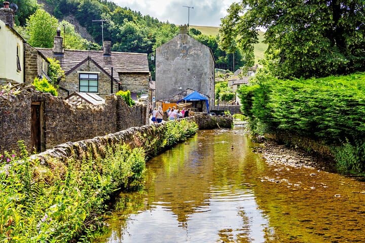 Full-Day Tour: Hardwick Hall & The Beauty of The Peak District