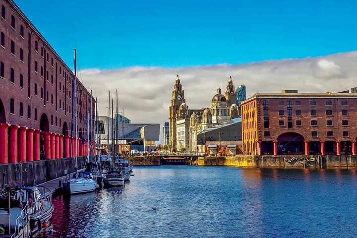 Private Liverpool Day Tour: Beatles Highlights & City Sights