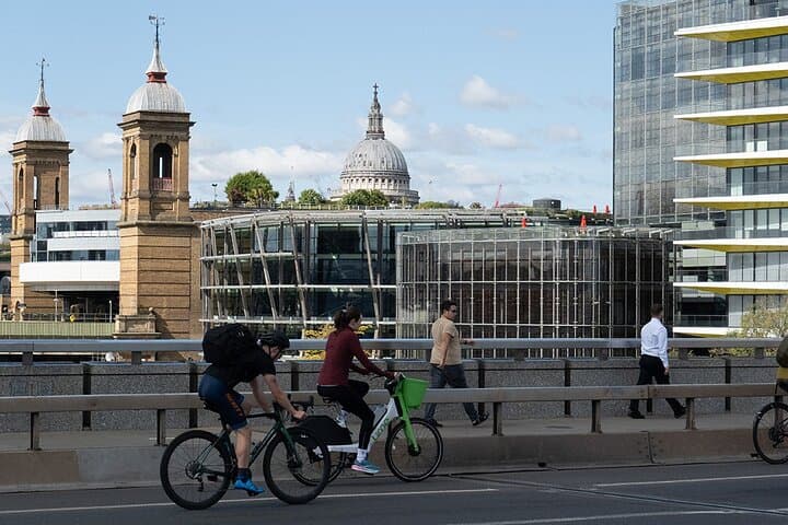 A Self-Guided Tour of London: The World’s Commercial Capital