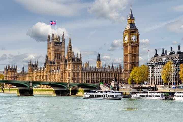 Full or Half Day London Sightseeing Tour with Licensed TFL Driver