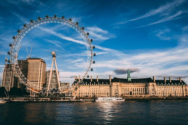Discover London Half Day City Tour for 5 Hours