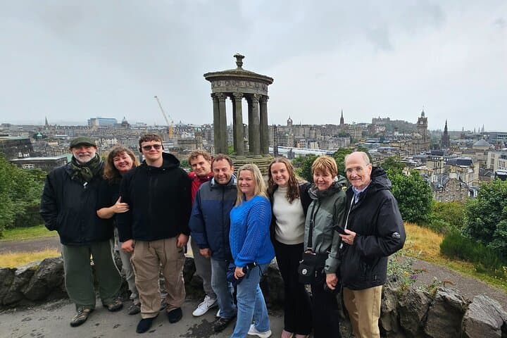 Edinburgh: Festive Christmas Market & Botanic Gardens Day Tour