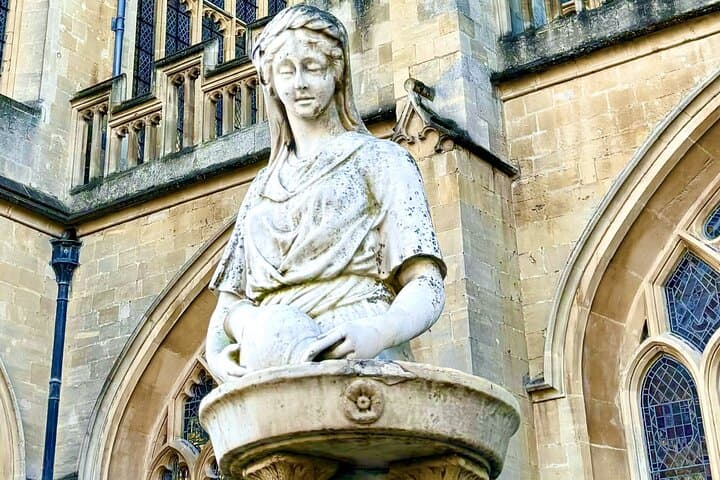 Discover Bath on a Spanish Walking Tour