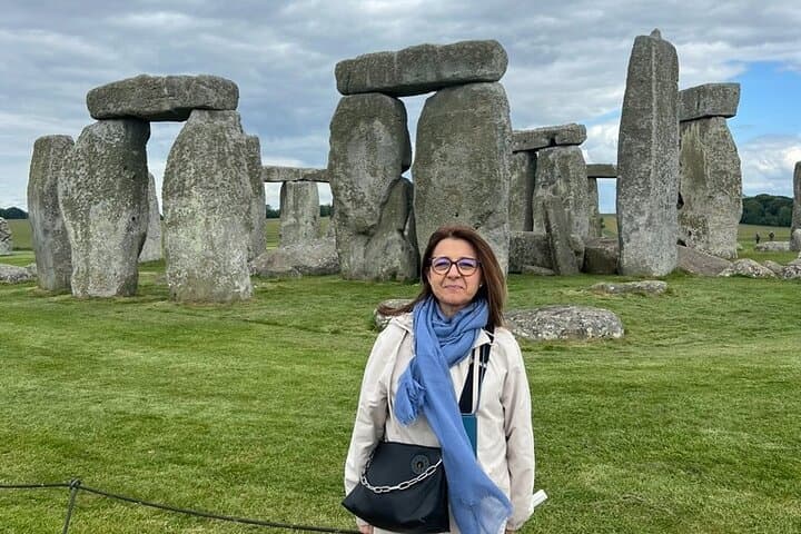 Stonehenge and Bath Private Car with Driver Guide