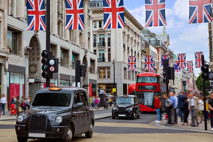 Australian Heritage in London: Private 4-Hour Tour in a Black Cab