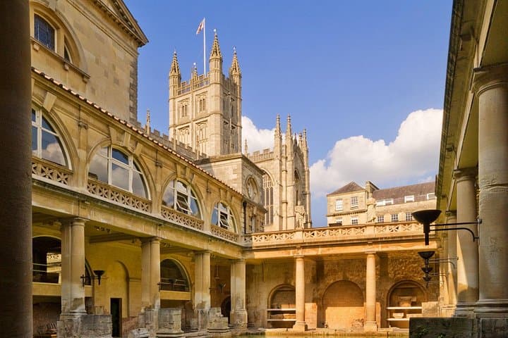 Stonehenge and Bath Tour from Oxford