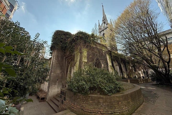 London Blitz Walking Tour: Explore City of London Wartime History
