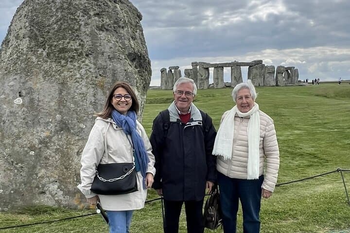 Windsor Castle and Stonehenge Self Guided with Chauffeur