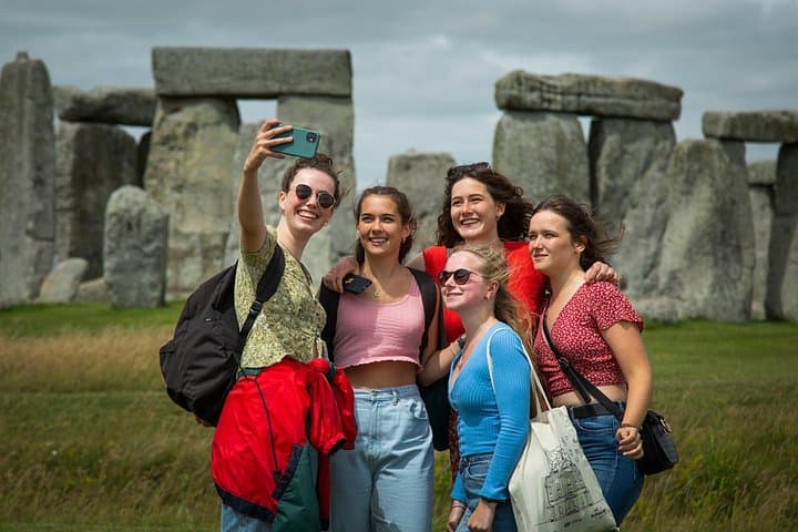 Windsor, Stonehenge and Bath Day Trip from London Spanish
