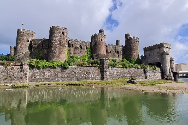 Conwy Castle & Town Highlights Walking Tour