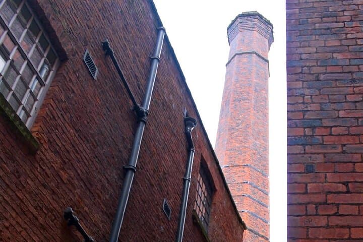 A Taste of Manchester's Cottonopolis with Meals, Drinks and Guide