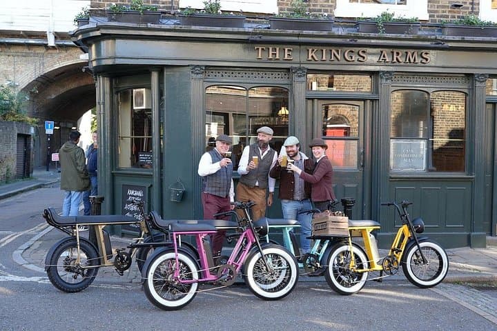 Private London E-Bike Tour on Fun Retro Bikes