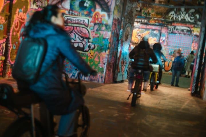Private London E-Bike Tour on Fun Retro Bikes