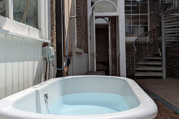 Sauna and Cold Plunge Experience