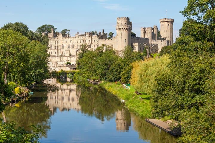 Day Trip from London to Stratford-upon-Avon and Warwick Castle