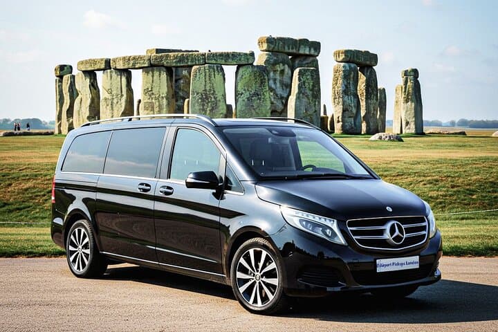 Stonehenge Bath Private Full Day Tour from London