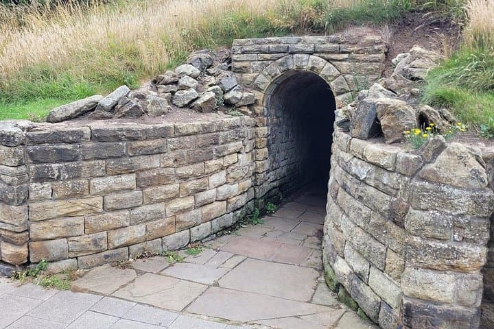 Writing Dracula: A Self-Guided Walk of Stoker's Whitby