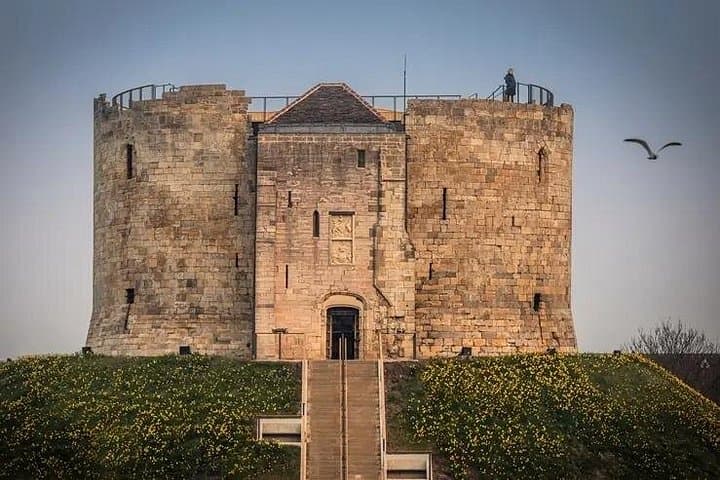 York City Pass Access more than 30 Attractions