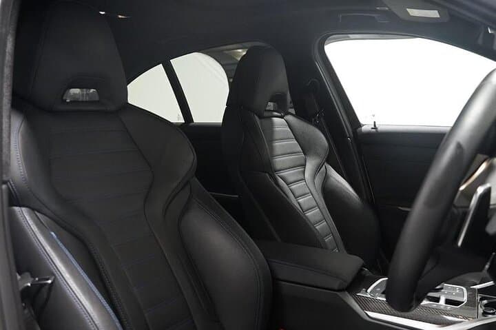 London Private Airport Transfer — Heathrow, Gatwick & London City