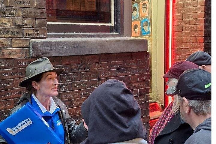 Private Early Bird Tour Liverpool City Intro & Beatles Highlights