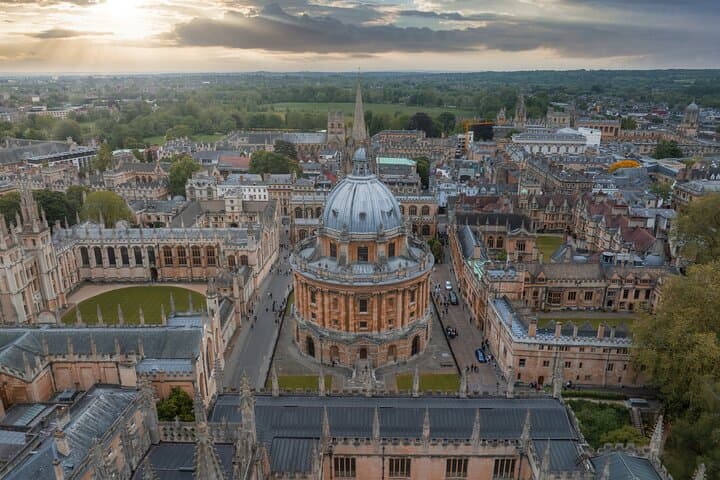 London Day Trip to Oxford and Cotswolds Villages