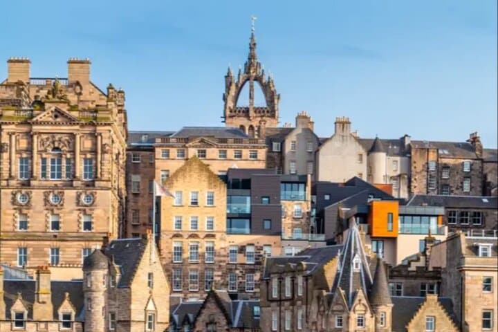 Discover Edinburgh’s Secrets on a Guided Old Town Walking Tour