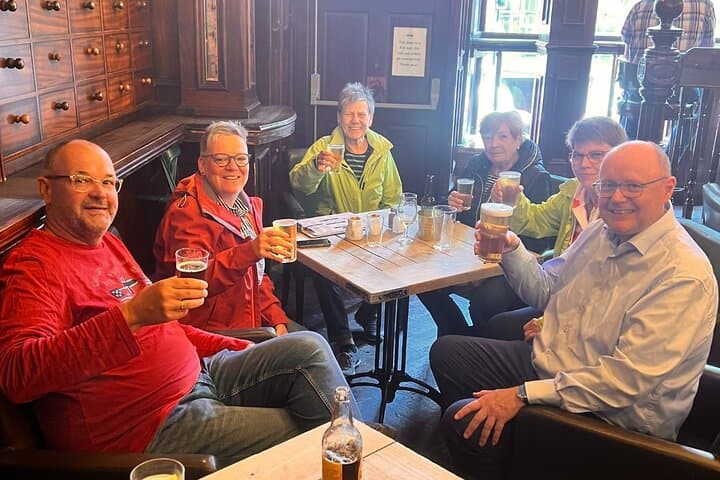 Newcastle Walking Tour: Geordie Culture, Snack & Local Stories