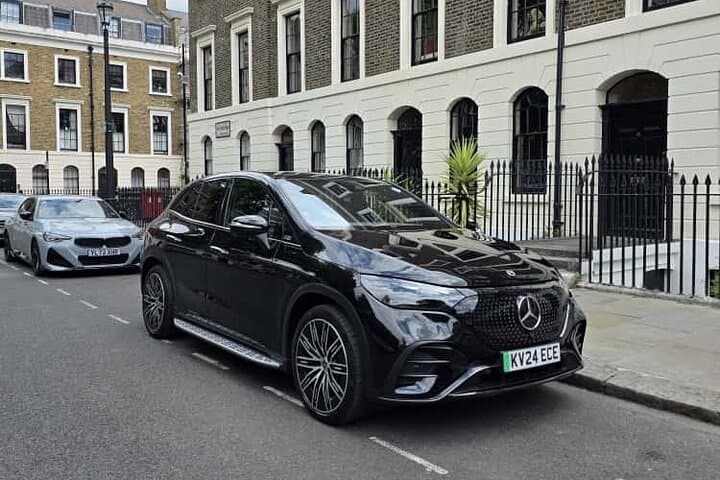 Business Class - Saloon or SUV style