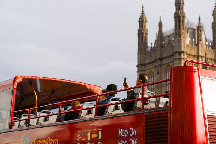 London 360 One Way Thames River Trip and Hop On Hop Off Bus Tour