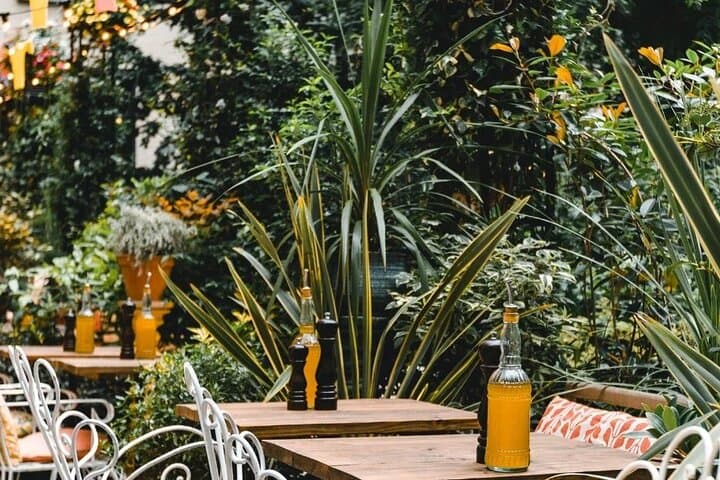 A Self-Guided Culinary Audio Tour of London